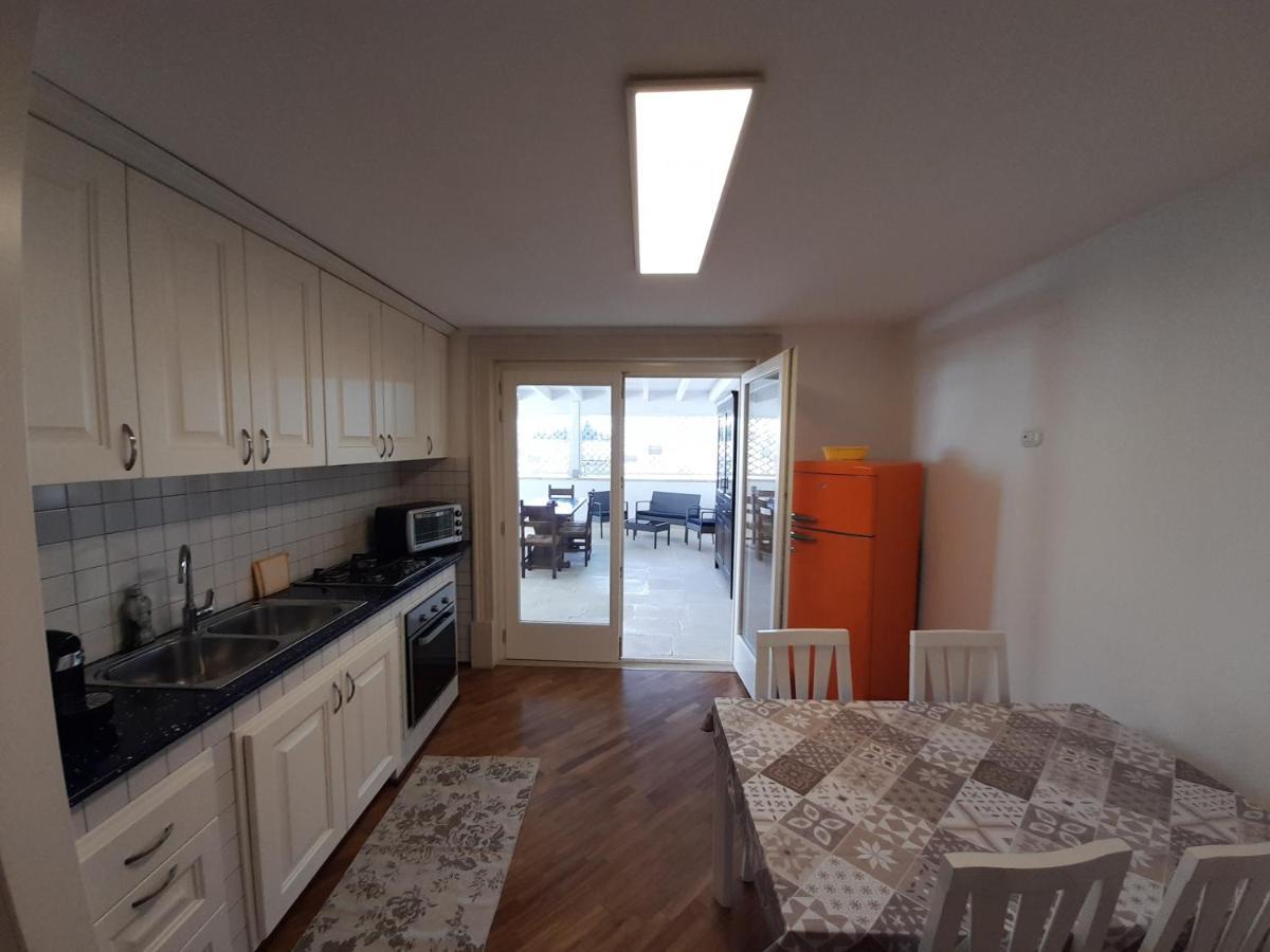 Dimora Emilia Lägenhet Lecce Exteriör bild