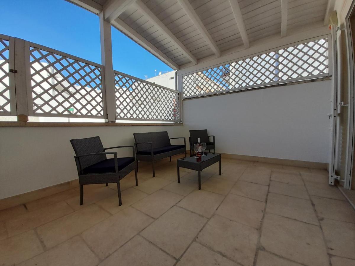 Dimora Emilia Lägenhet Lecce Exteriör bild