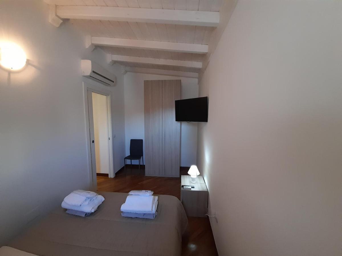 Dimora Emilia Lägenhet Lecce Exteriör bild